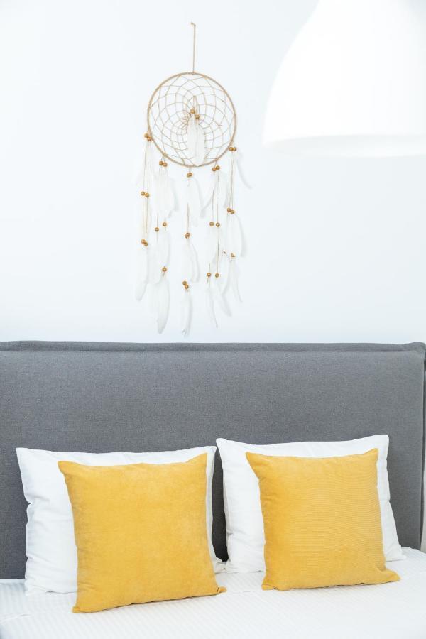 Warm In Apartment *